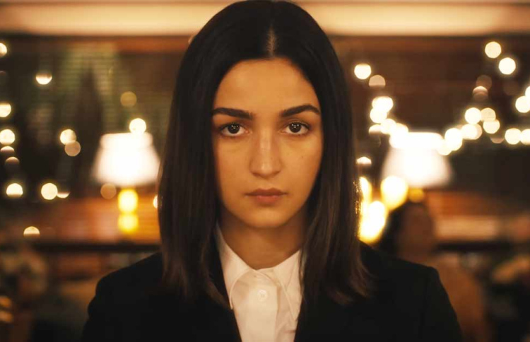 އާލިއާގެ "ޖިގްރާ"އަށް ފާޑުކިޔުން ބޮޑު، އާމްދަނީ ދަށް