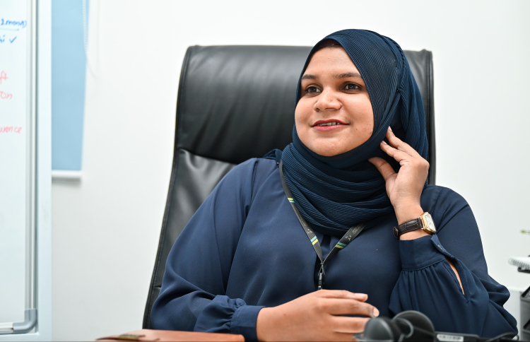 ވެމްކޯގައި އައްޒަ ސާފުކޮށްދިނީ މުޅިން އެހެން މަންޒަރެއް