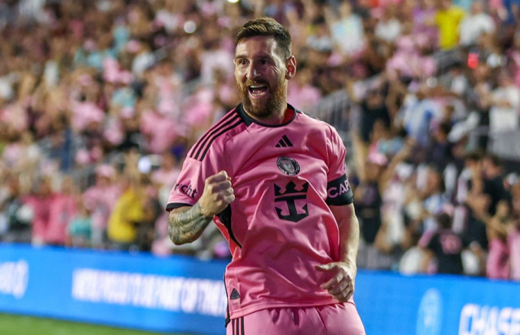 މެސީގެ ޓީމަށް ކްލަބް ވޯލްޑް ކަޕުން ފުރުސަތު ދީފި