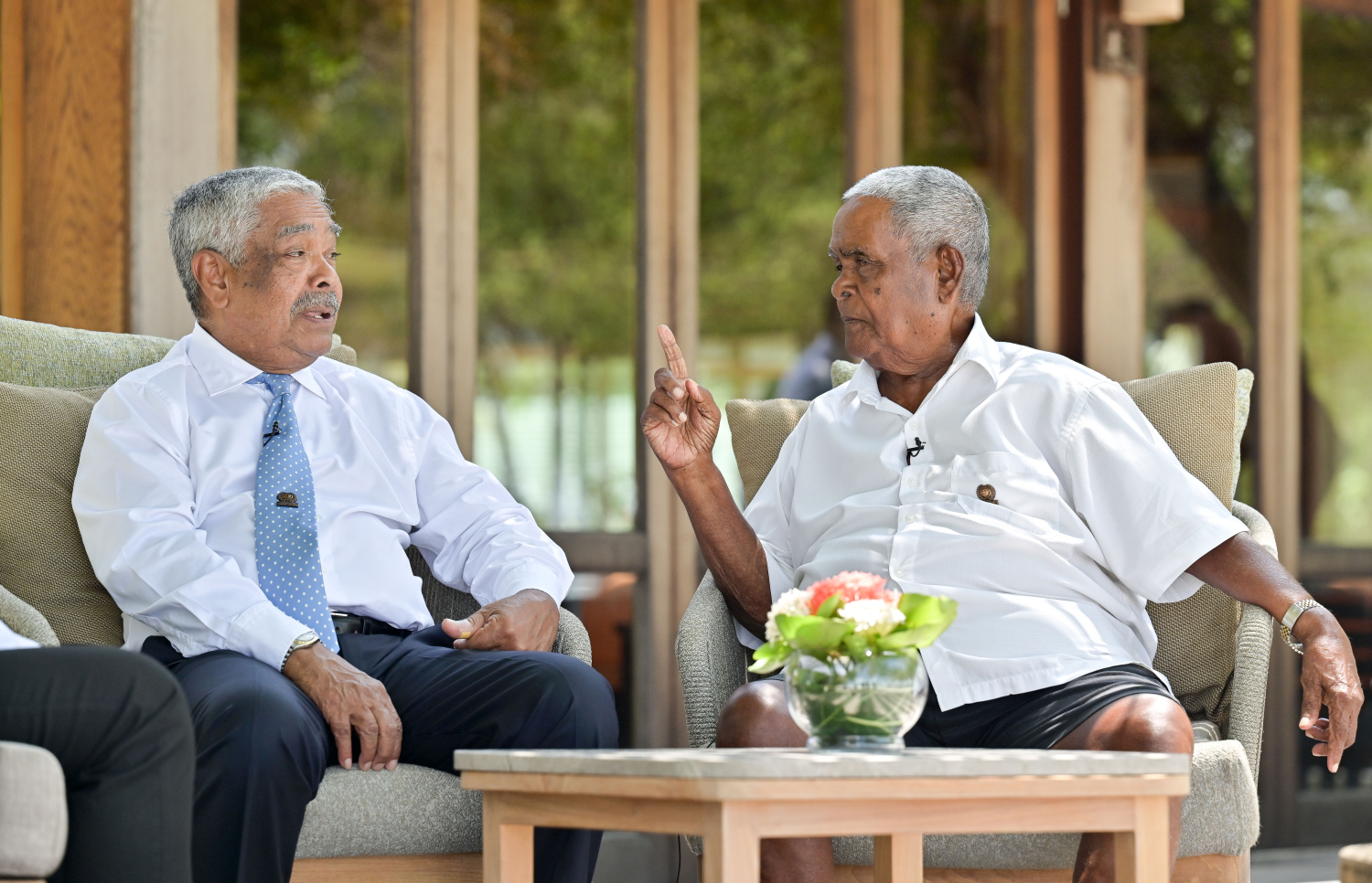 އަފީފާއި އުއްޗު އިއްޔެ މީރު އައިލެންޑް ރިސޯޓުގައި: އެ ދެބޭފުޅުންގެ ހިއްސާ އޮންނަ 11 ރިސޯޓު ރާއްޖޭގައި ހިންގާ -- ފޮޓޯ: ނިޝާން އަލީ / މިހާރު