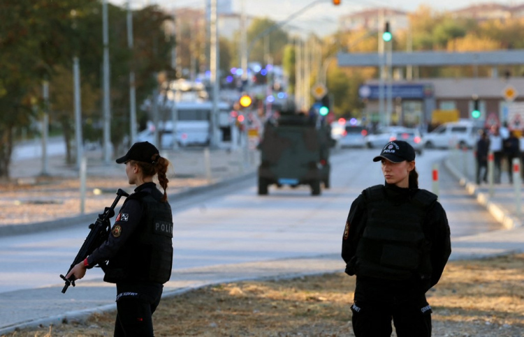 ތުރުކީން އިރާގާއި ސީރިއާގައި ކުރުދީންނަށް ހަމަލާ ދީފި