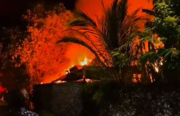 ކުޅުދުއްފުށީގައި މީހުން ދިރިއުޅޭ ގެއެއްގައި ރޯވެއްޖެ