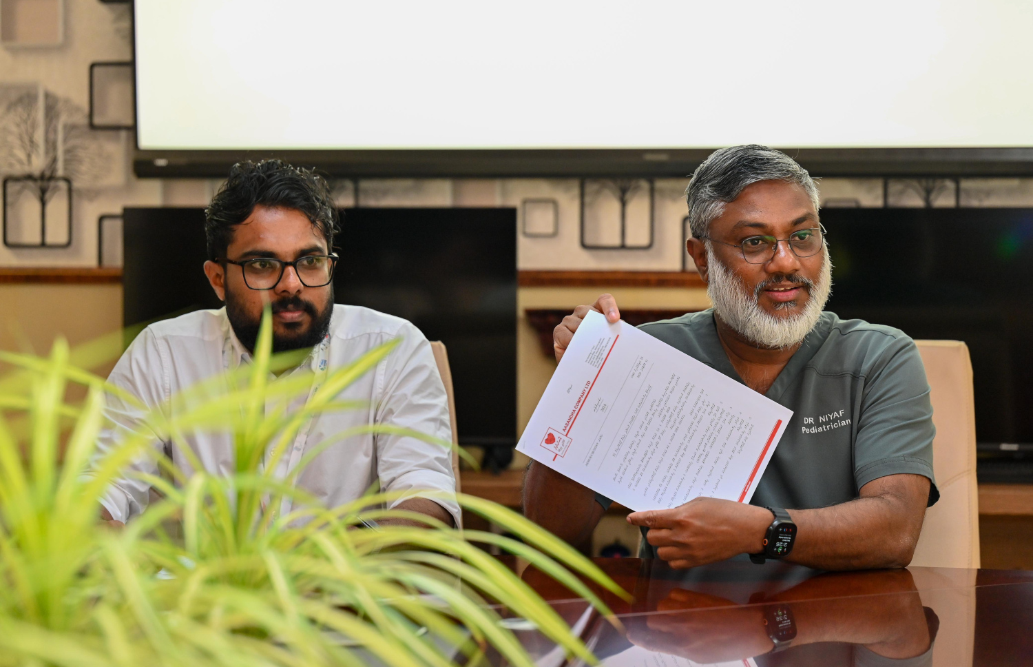 އިއްޔެ އިން ފެށިގެން އާސަންދައަށް ގެނައި ބަދަލާ ގުޅިގެން ޑރ. އަބްދުﷲ ނިޔާފު ވާހަކަ ދައްކަވަނީ-- ފޮޓޯ: ނިޝާން އަލީ | މިހާރު