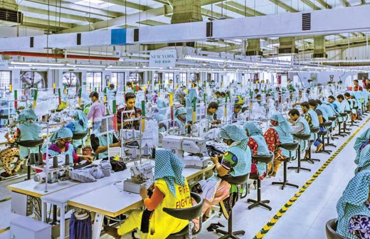 ރާއްޖެ މެދުވެރިކޮށް ގާމެންޓު އެކްސްޕޯޓު ކުރަން ފަށައިފި