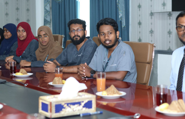 "ދިވެހި ސްޕެޝަލިސްޓުންނަށް އާއްމުންގެ އިތުބާރު ބޮޑު"