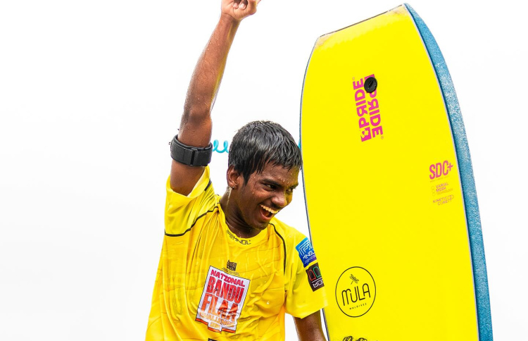 ބަނޑުފިލާ ޗެމްޕިއަންކަން 16 އަހަރުގެ އިޔާން އަށް