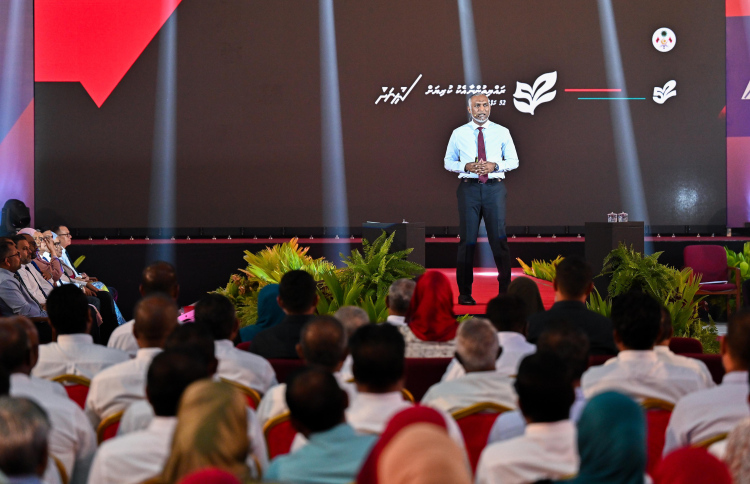 ޝަރުއީ ނިޒާމަށް ނުފޫޒު ފޯރުވާނަމަ މަގާމުން ވަކިކުރާނެ