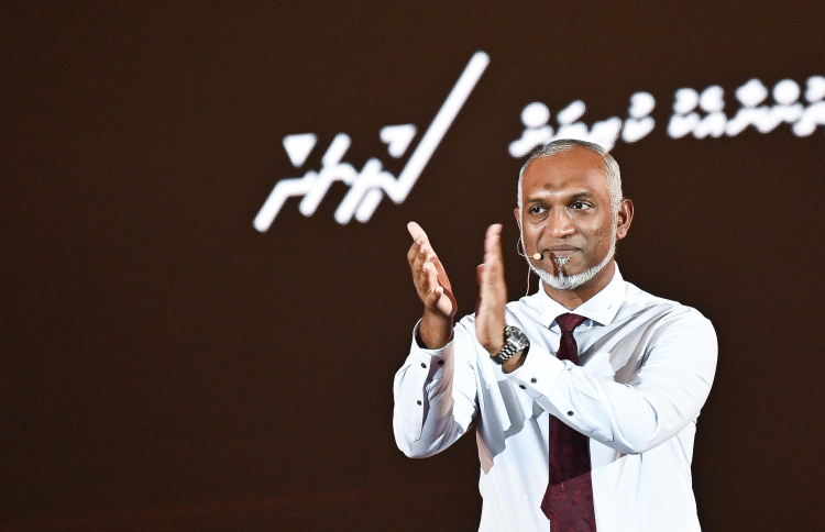 "މީޑިއާ ކޮންޓްރޯލްކުރާ ބިލް މަޖިލީހުން ބޭރުކުރާނެ"