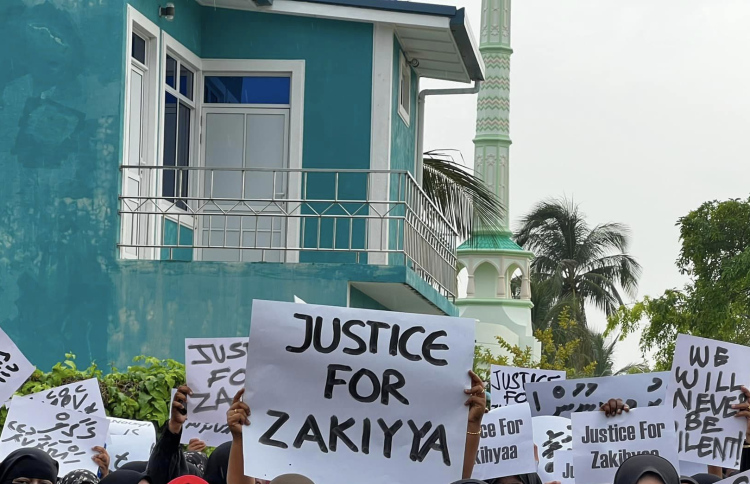 ދޮގު ތުހުމަތުކުރާތީ ޒަކިއްޔާގެ ދަރިން ދައުވާކުރަނީ