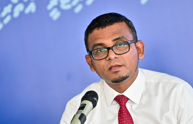 "މާލީ އިދާރާތަކަށް ލައިސަންސް ދޭނީ ގާނޫނުގެ ތެރެއިން"