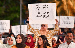 Supporters of MDP attending the "In Defence of the Constitution" event held by the party at Malé Carnival area -- Photo: Nishan Ali | Mihaaru