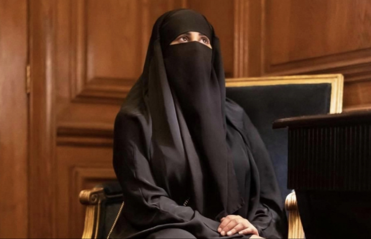 ހިޖާމާގެ ހިދުމަތް ހުއްޓުވި މައްސަލާގައި ފަޒީލާ ކޯޓަށް