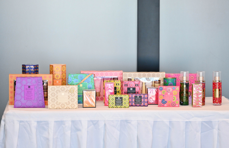 ސްޕާ ސިލޯންގެ އޮފާތައް ކްލަބް ޕްރިމިއާ ކަސްޓަމަރުންނަށް