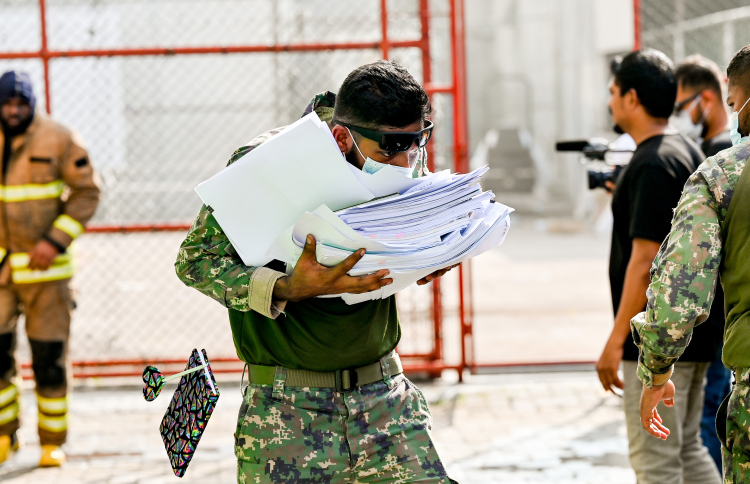 ސަލާމަތްކުރެވުނީ ވަރަށް މަދު ލިޔުންތަކެއް: ހައިދަރު