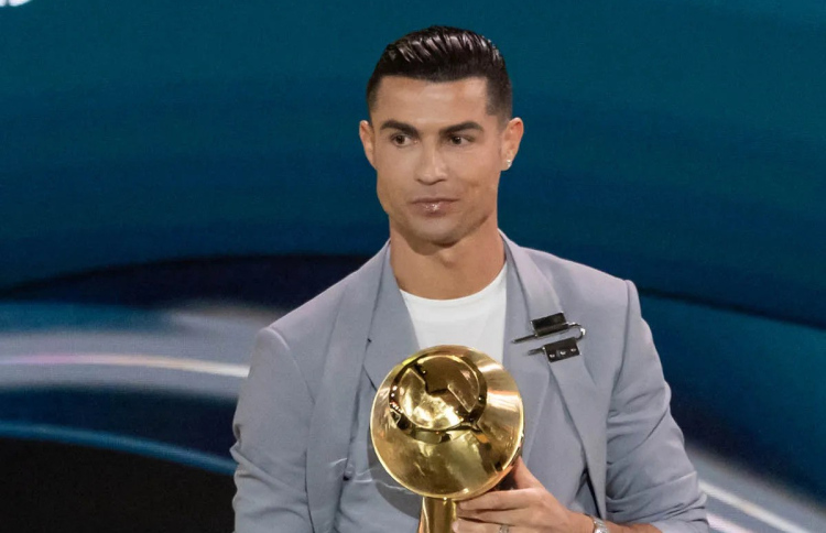 ޔުނައިޓެޑުގެ މައްސަލަތަކުގެ ހައްލު ރޮނާލްޑޯއަށް އެނގޭ