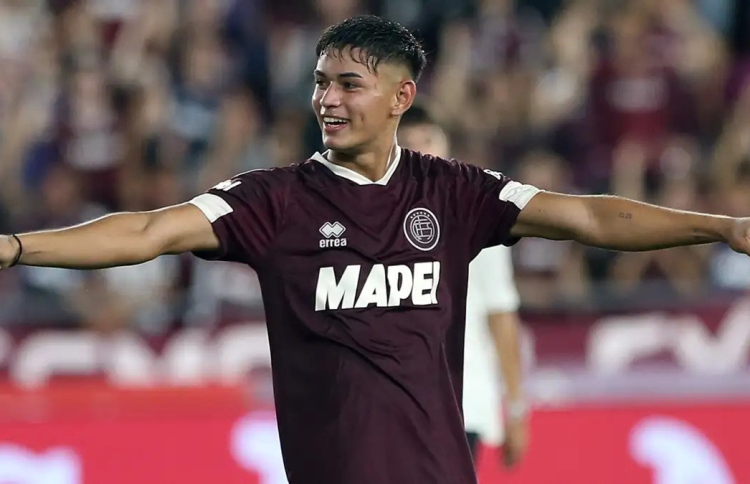 ޓްރާންސްފާއެއްގައި ލިވަޕޫލަށް ރިވަޕްލޭޓް ޗެލެންޖަކަށް