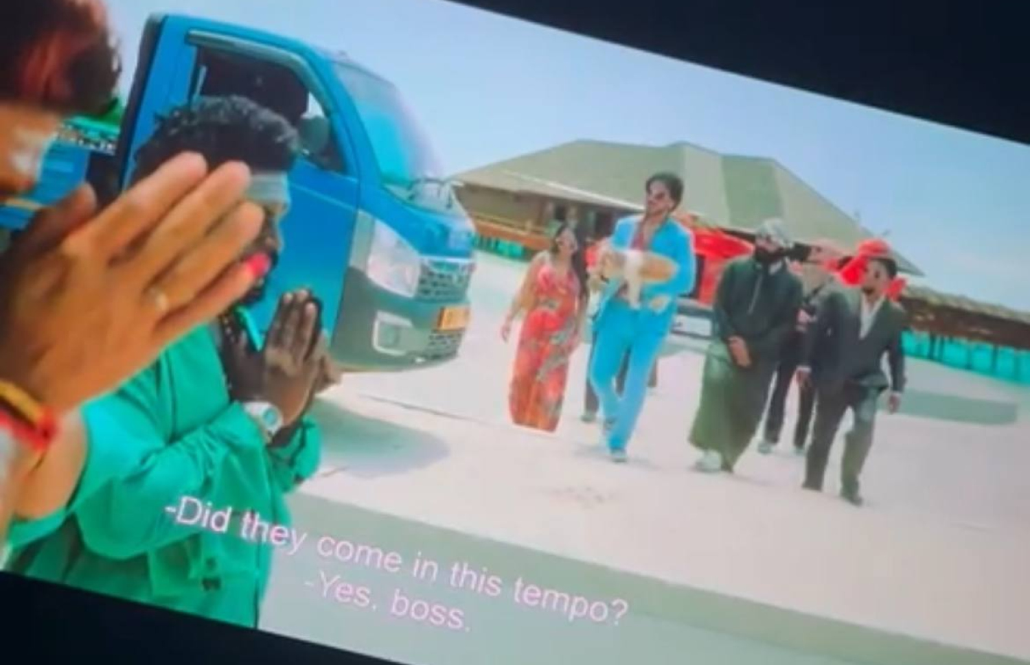 "ޕުޝްޕާ 2"ގައި ރާއްޖެ ކަމަށް ދައްކާ މަންޒަރުގެ ސްކްރީންޝޮޓެއް.