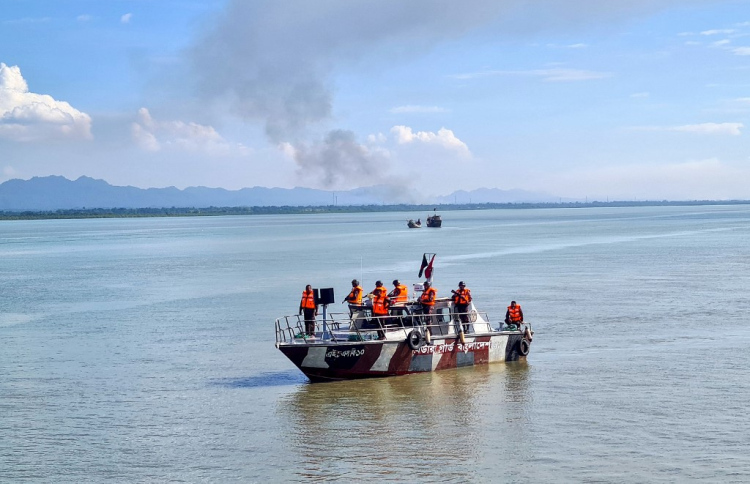 މިއަންމާ ހިޖުރަވެރިންގެ ދެ ބޯޓު މެލޭޝިއާއިން ބޭރުކޮށްފި