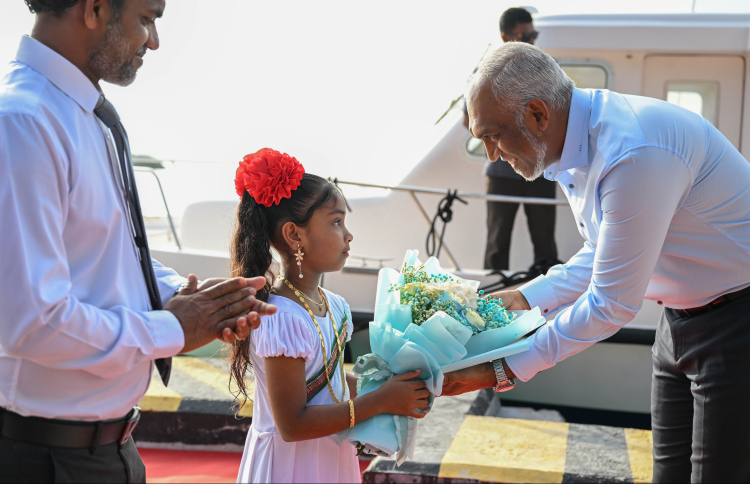 ރައީސް ގއ. އާއި ގދ. އަށް ފުރާވަޑައިގެންފި