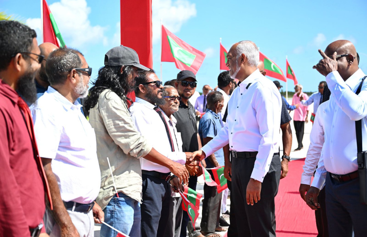 ހއ. އަތޮޅުގެ 10 ރަށަކަށް ރައީސް ފުރާވަޑައިގެންފި