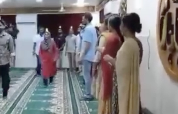 މިސްކިތުގެ ހުރުމަތް ކެނޑި ކަމަށްބުނާ ވާހަކައަކީ ދޮގެއް