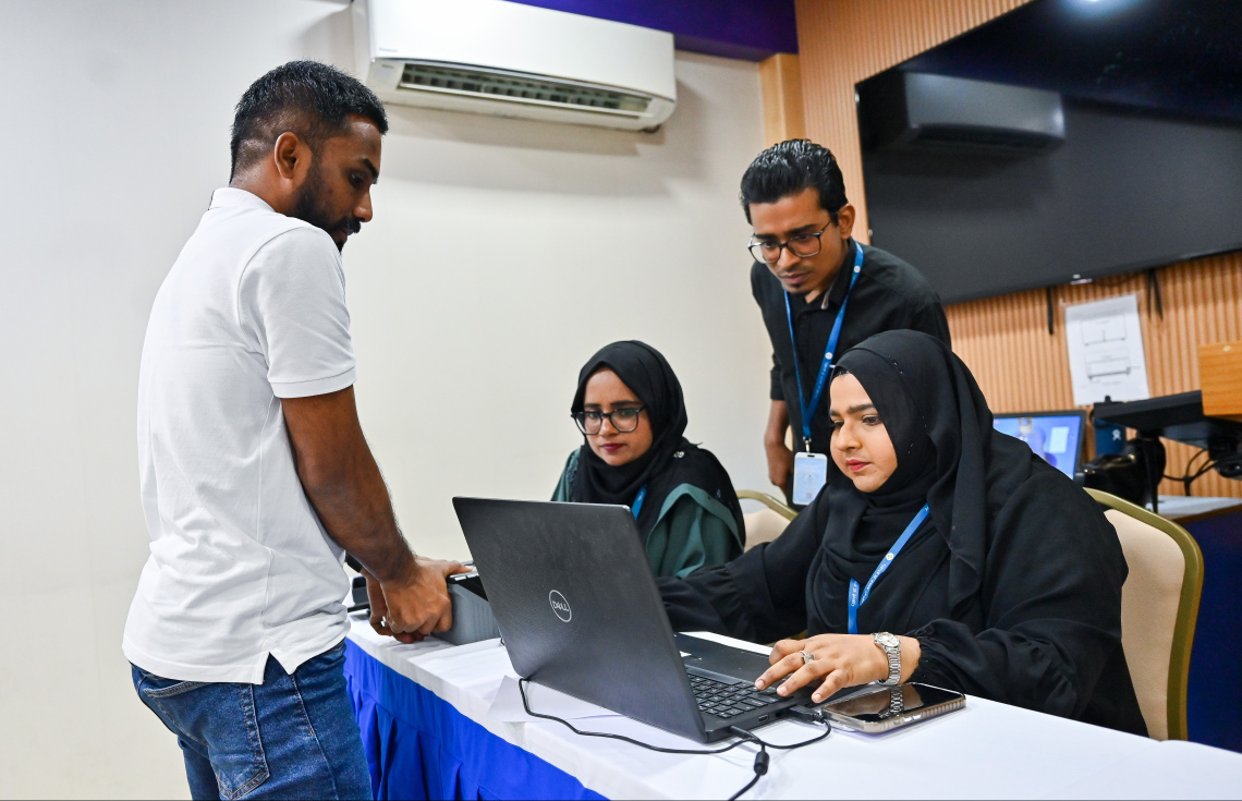 Gavaaidhuge there ah vanna bidheyseenah vazeefaa hoadhaidheyn haasaa programe eh fashanee