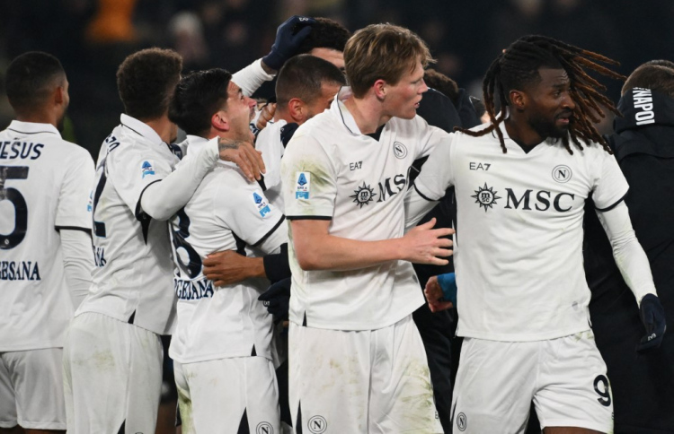 ލުކާކޫގެ ގޯލުން ނަޕޯލީ އަށް ހަ ޕޮއިންޓުގެ ލީޑެއް