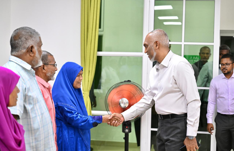 އުނގޫފާރުގައި އައިޑީކާޑު ޕްރިންޓްކުރަން ފަށައިފި