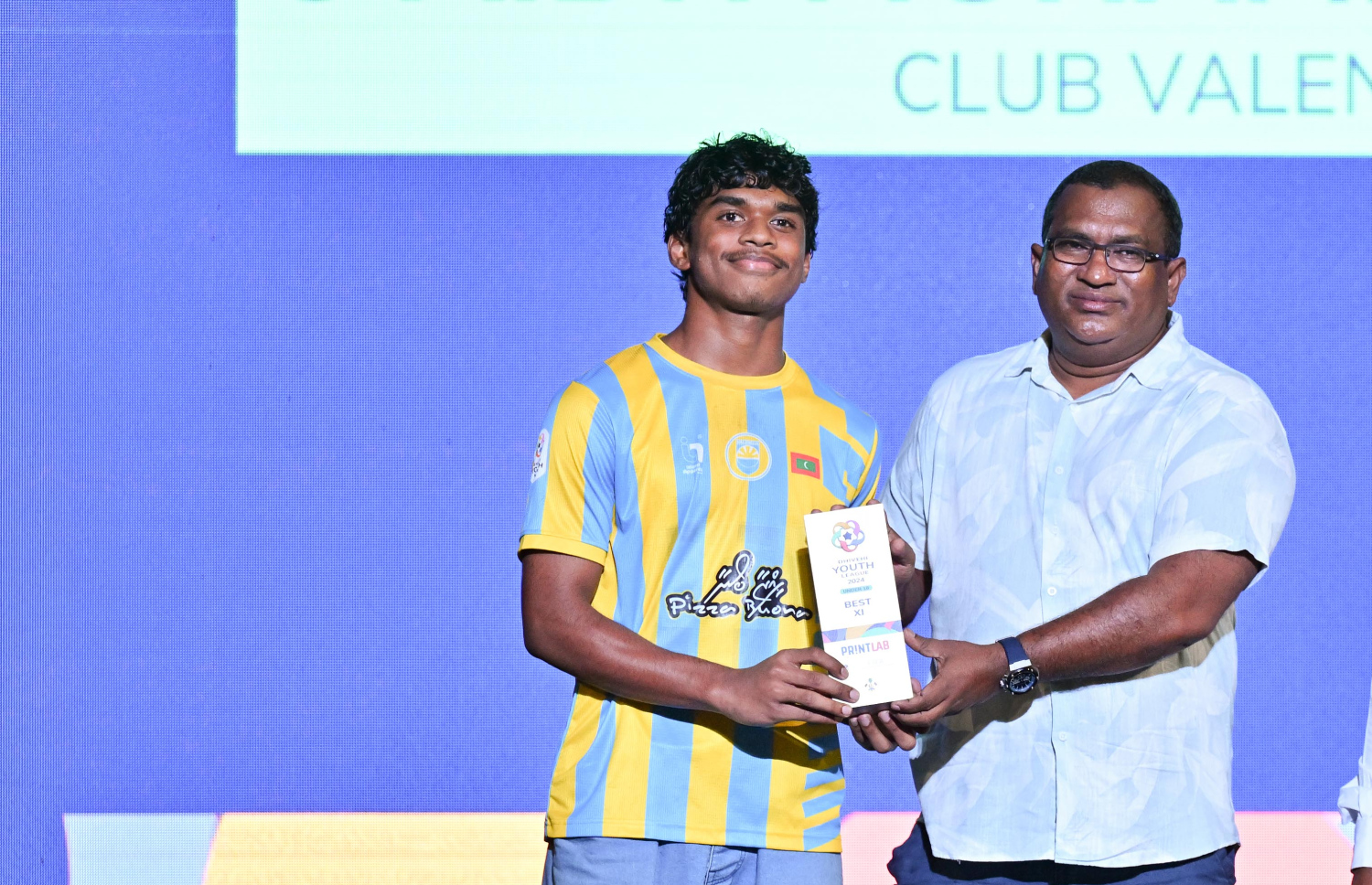 އައިދު: ޓޮމް އަދި އަސަދުﷲގެ ހުނަރު އެކުވެގެން!