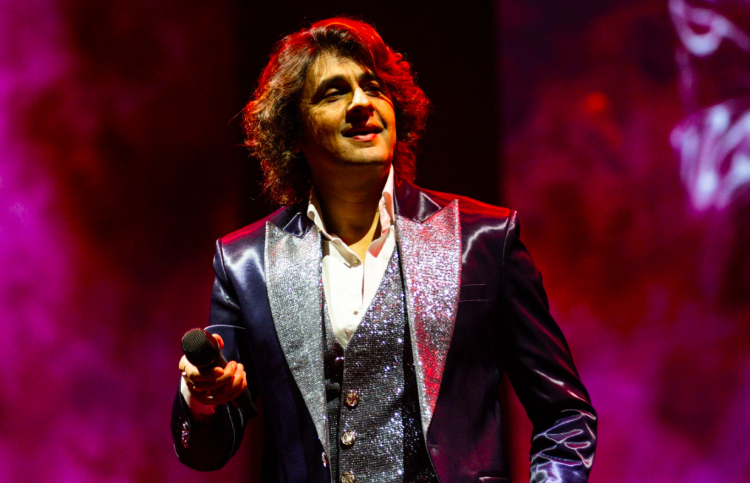 ސޯނޫ ޝޯއެއް ދޭން ހުއްޓާ މައިބަދައަށް ތަދެއް އަރައިފި