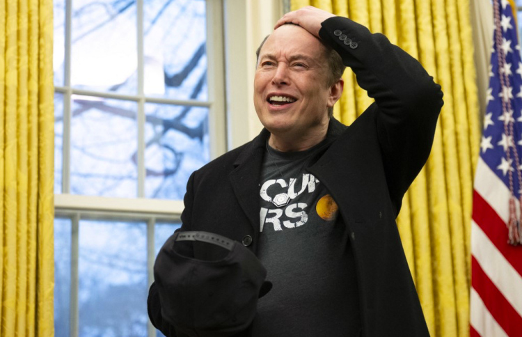 ކުރިކަމެއް ބުނެނުދޭ އެންމެންގެ ވަޒީފާ ގެއްލޭނެ: މަސްކް