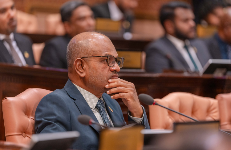 "ހިޔާނާތުގެ 14 މިލިއަން ބޭނުންކުރި މީހުން ހޯދިއްޖެ"