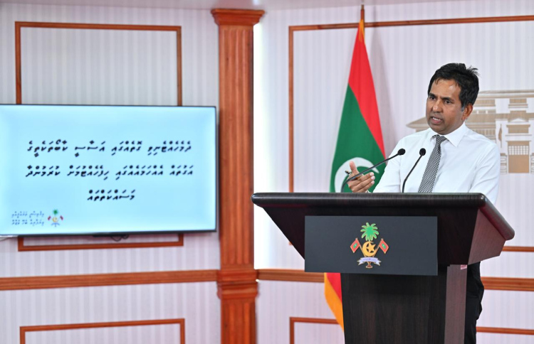 "މަޝްރޫއުތަކުން އަމިއްލަ ކުންފުނިތައް ބާކީނުކުރާނަން"