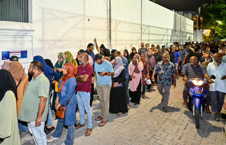 މަސްދަޅު ހޯދަން މާލެ ސަރަހައްދުގައި ދިގު ކިޔުއެއް