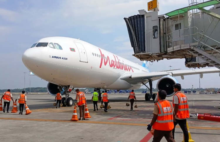 އެއާބަސް އޭ330 ގައި ކޮޗިން އާއި ޓްރިވަންޑްރަމަށް