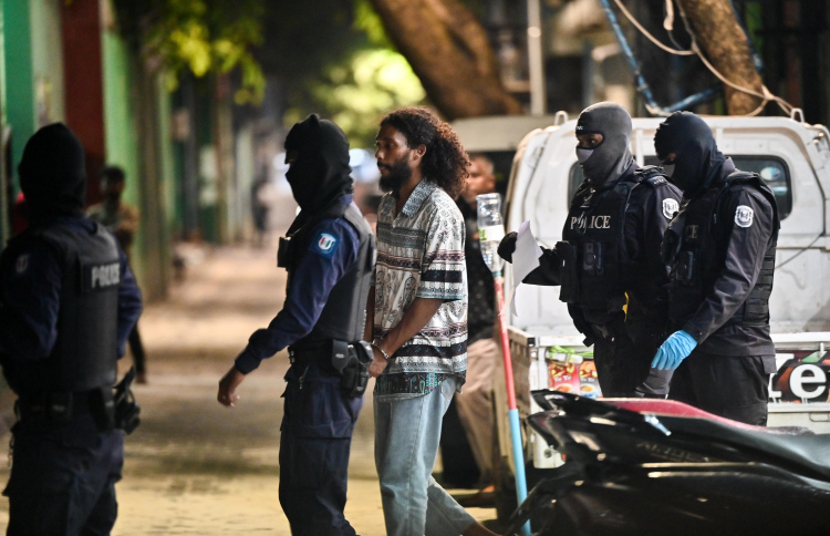 ބައެއް ގެތައް ފާސްކޮށް މީހުން ހައްޔަރުކުރަނީ!