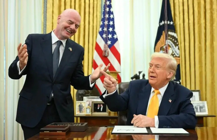 ވޯލްޑް ކަޕްގެ ޓާސްކްފޯހުގެ ޗެއާމަނަކަށް ޓްރަމްޕް