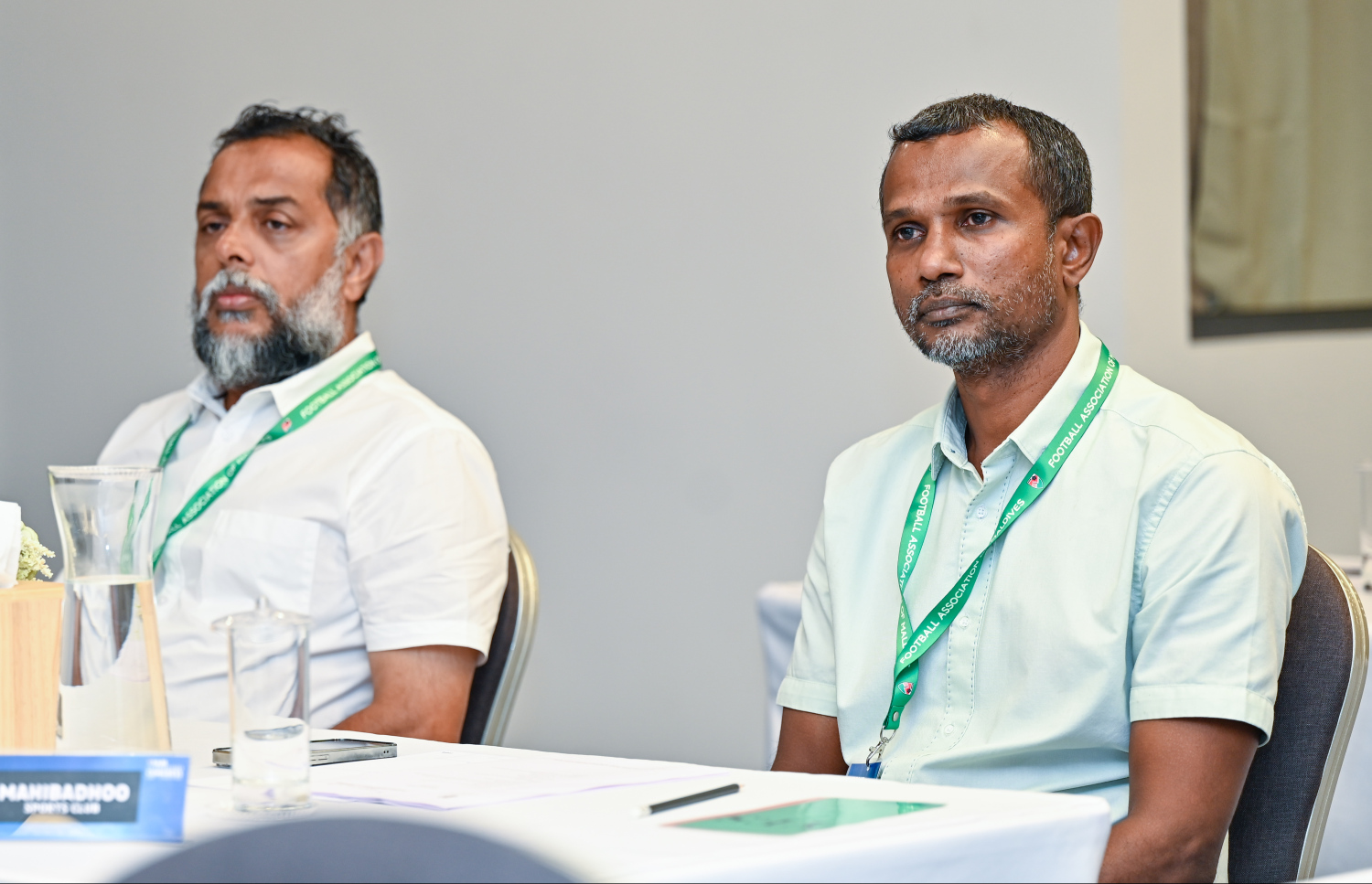 އެފްއޭއެމުން މާޗް މަހު ބޭއްވި ކޮންގްރެސްގައި ތޯރިގް (ކ) އޭނާ ނިސްބަތްވާ މަހިބަދޫ ސްޕޯޓްސް ކްލަބް ތަމްސީލު ކުރަނީ --- ފޮޓޯ: ފަޔާޒު މޫސާ