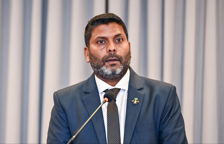 ފުޓްބޯޅަ ސަލާމަތްކުރުން އޮތީ ކްލަބްތަކަށް: ރާފިއު