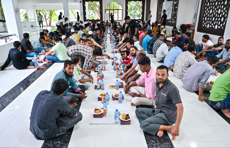 ޖަމާއަތުގައި ރޯދަވީއްލުމުގެ ފައިދާ ވަރަށް ބޮޑު