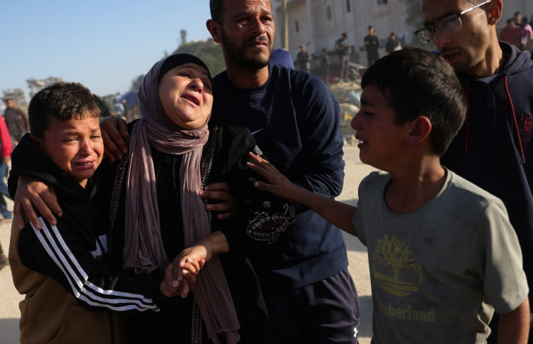 ޣައްޒާގައި އަލްޖަޒީރާގެ ނޫސްވެރިއަކު ޝަހީދުކޮށްލައިފި