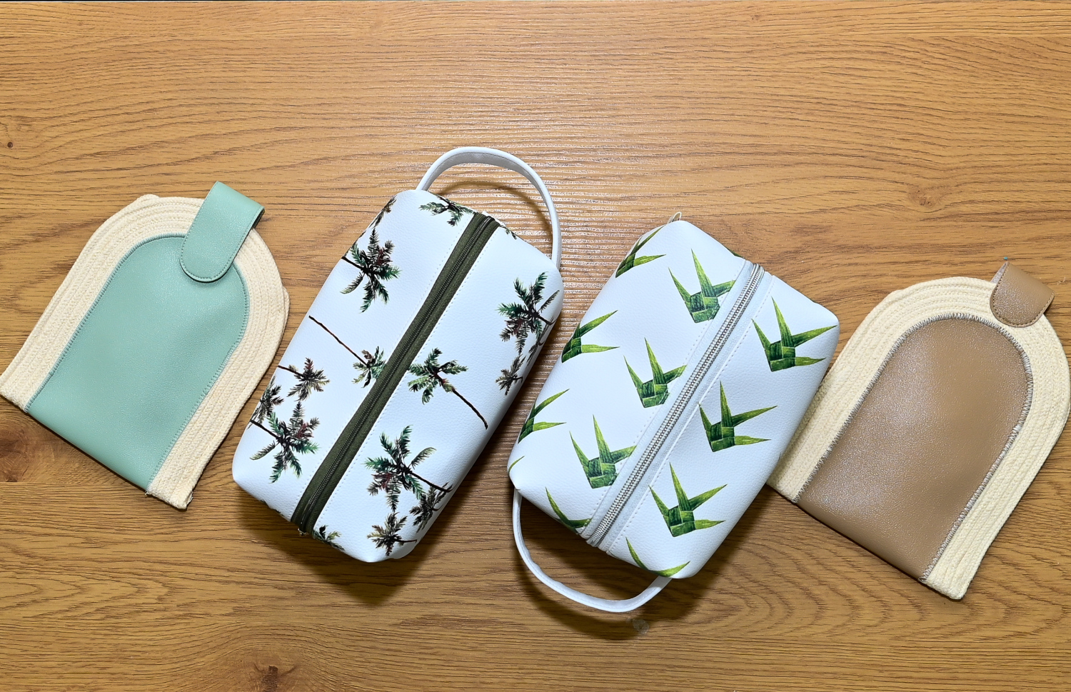 ޒީނަތު، ފަހާފައިވާ ކޮސްމެޓިކް ޕައުޗް.-- ފޮޓޯ: ނިޝާން އަލީ | މިހާރު