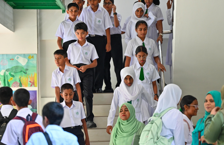 ހުރިހާ ކްލާސްރޫމެއް މި އަހަރު އޭސީ ކުރާނަން: ރައީސް