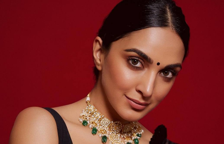 އަލަތު ދަރިފުޅަށް ބަލިވެއިން ކިއާރާ މެޓް ގާލާއަށް ދަނީ