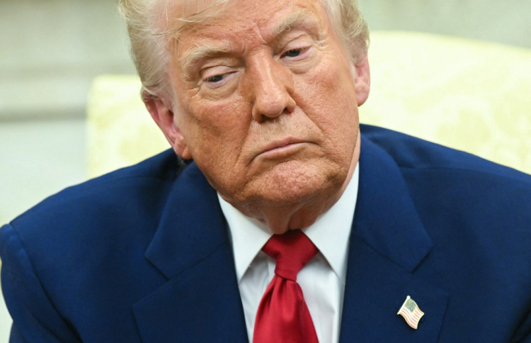 އެމެރިކާއިން ޓެރިފް ބޮޑުކުރުން 90 ދުވަހަށް ފަސްކޮށްފި