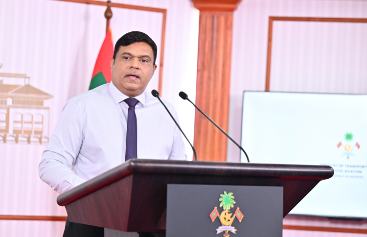 "ވަޒީފާ ނުލިބިފައި 200 އެއްހާ ޕައިލެޓުން އެބަތިބި"