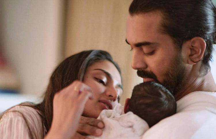 އަތިޔާ އާއި ރާހުލްގެ ދަރިފުޅަށް ކިޔަނީ އިވާރާ