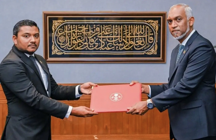 ވަކީލުންގެ މެންބަރު ވަކިކުރަން ޕެޓިޝަނެއްގައި ސޮއިކުރަނީ