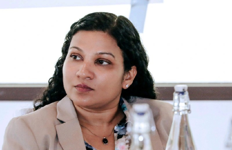 އަސްނާއަށް ރުހުންދޭން ފެންނަ ކަމަށް ކޮމިޓީން ނިންމައިފި