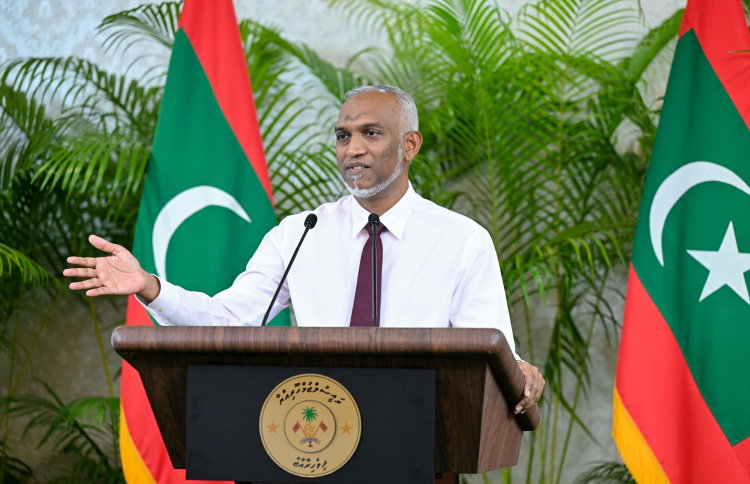 ނޫސްވެރިންނާ އެކު 14 ގަޑިއިރު، ތާރީހުގެ ތެރެއަށް!